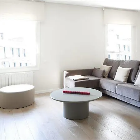 Stylish Diagonal Apartman Barcelona