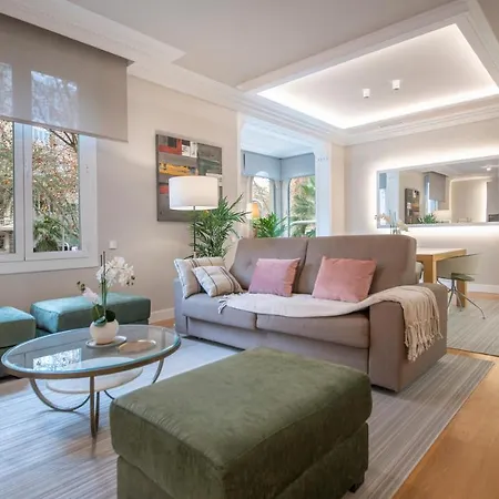 Stylish Diagonal Apartment Barcelona