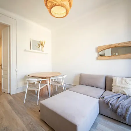 Apartment Stylish Diagonal