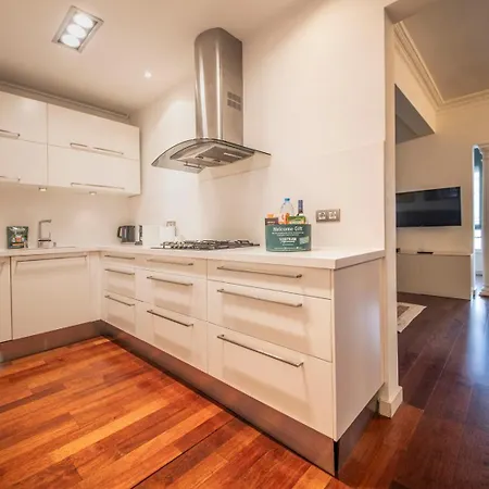 Stylish Diagonal Apartment