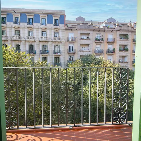 Stylish Diagonal Apartment