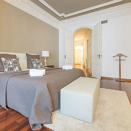 Stylish Diagonal Apartment Barcelona